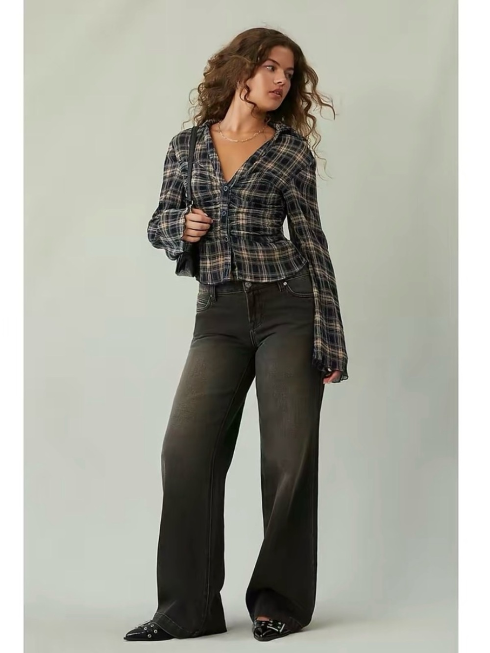 Pacsun Women's Casey Low Rise Baggy Jeans Black Tinted  zise 23